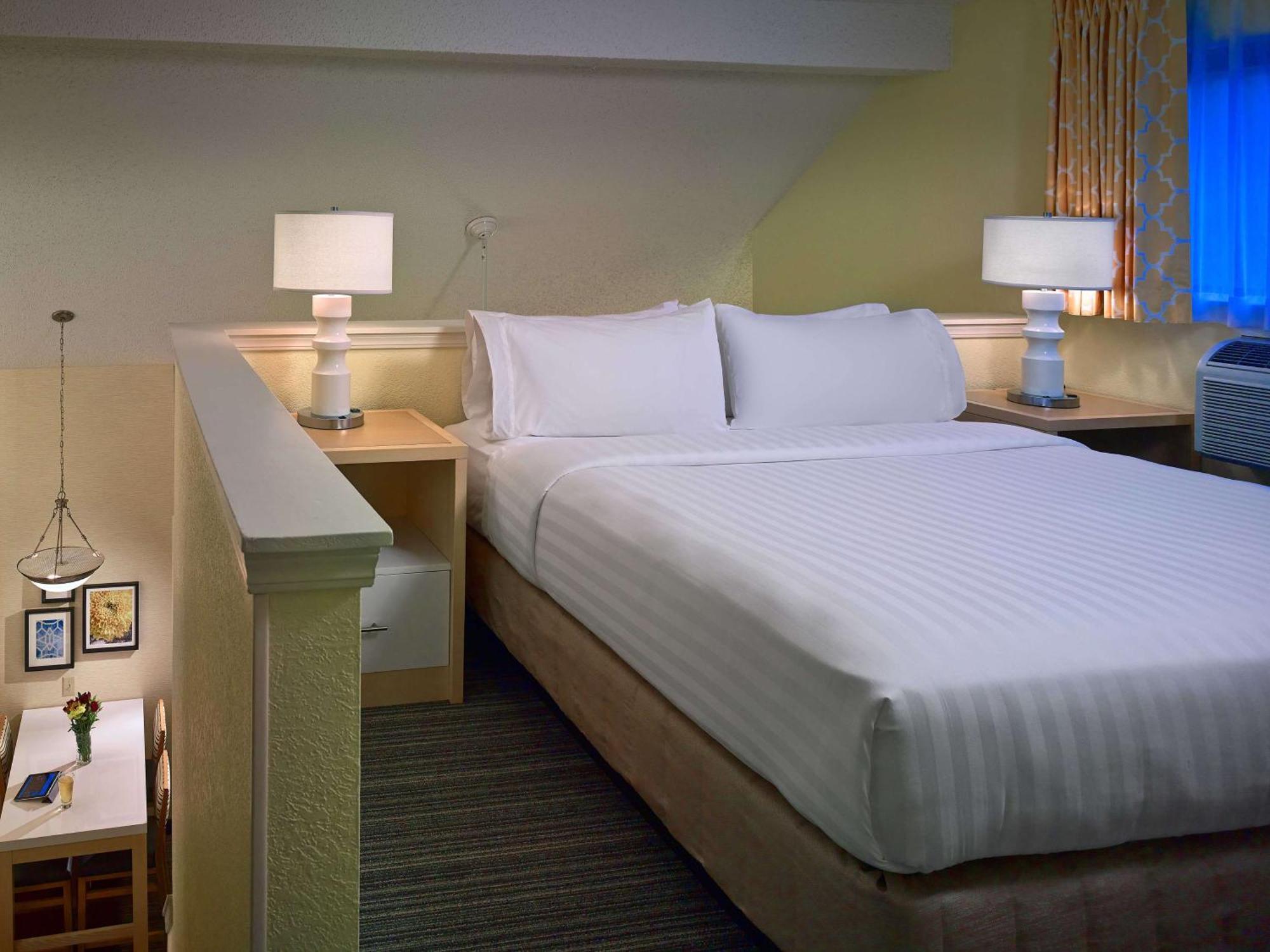 Sonesta Simply Suites Memphis East Poplar Pike Екстер'єр фото