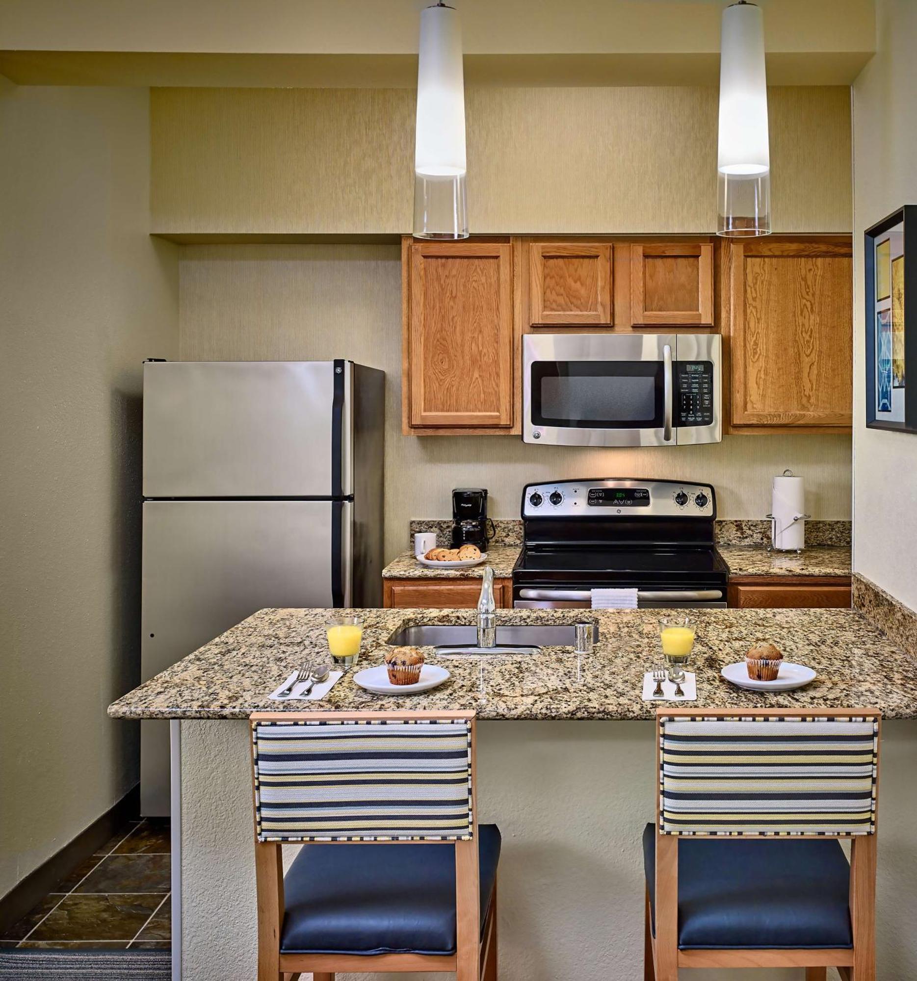 Sonesta Simply Suites Memphis East Poplar Pike Екстер'єр фото
