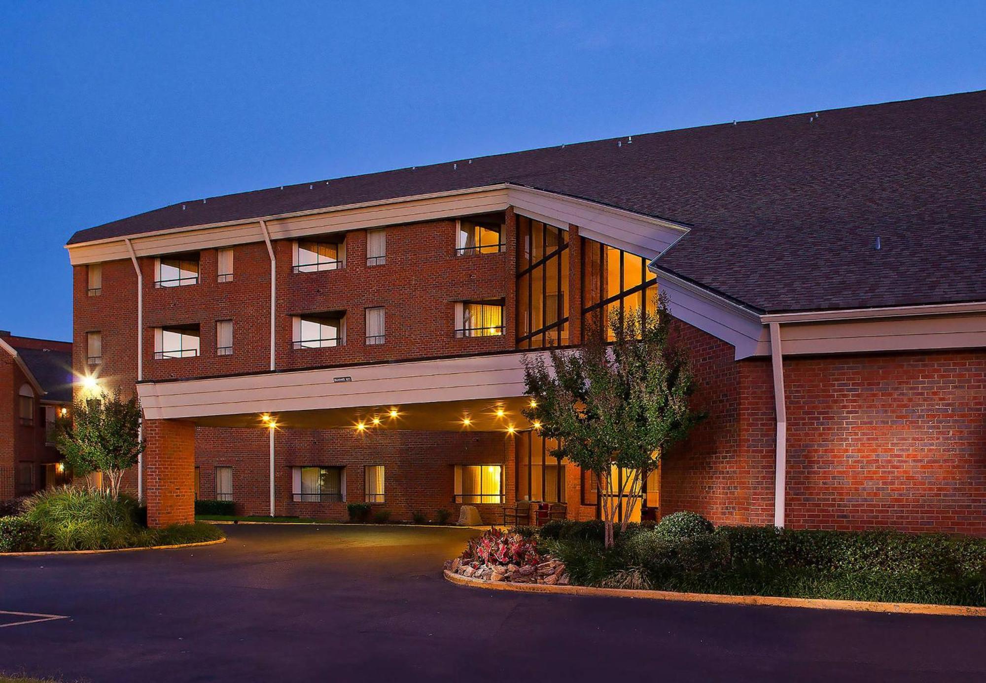 Sonesta Simply Suites Memphis East Poplar Pike Екстер'єр фото