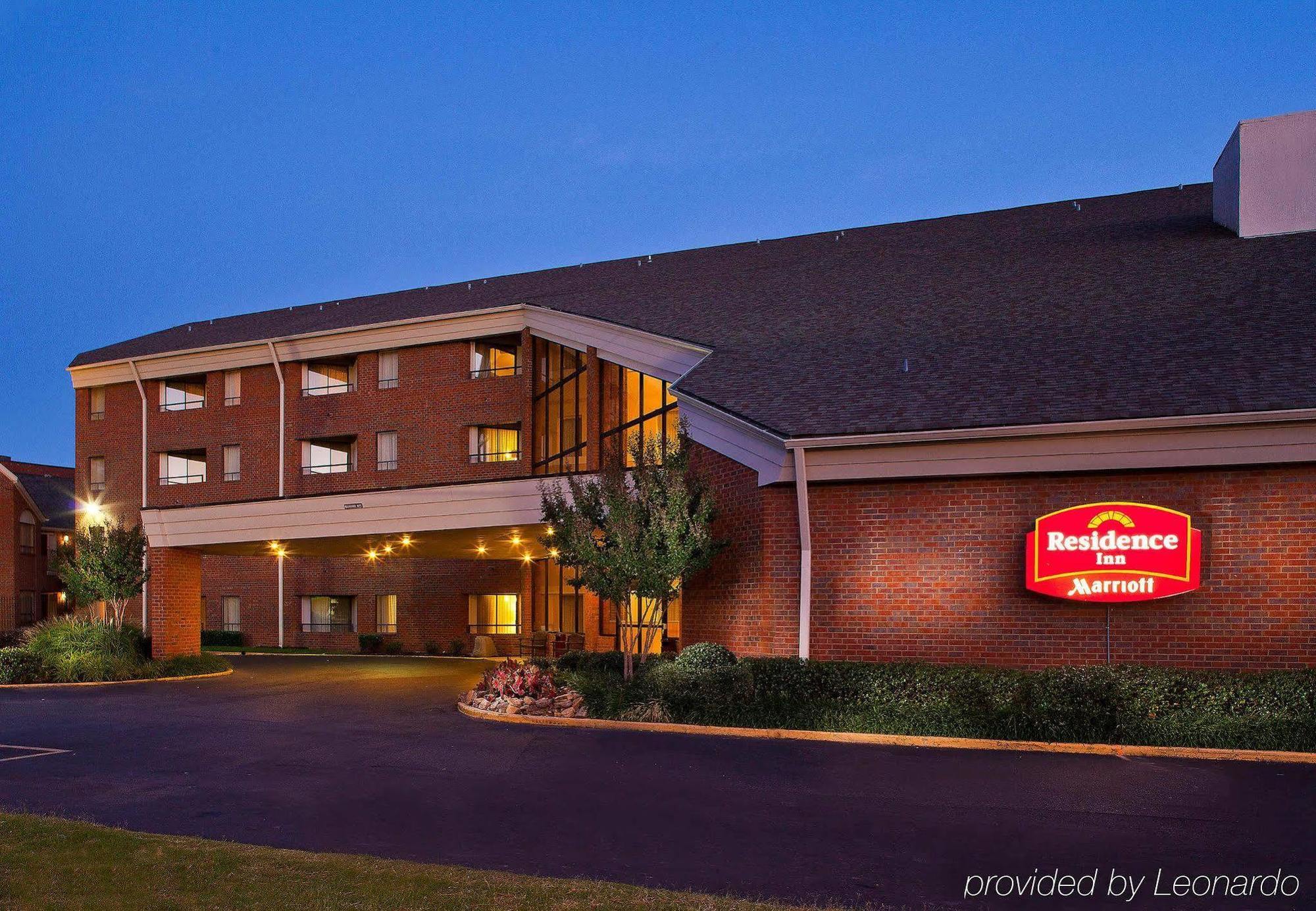 Sonesta Simply Suites Memphis East Poplar Pike Екстер'єр фото