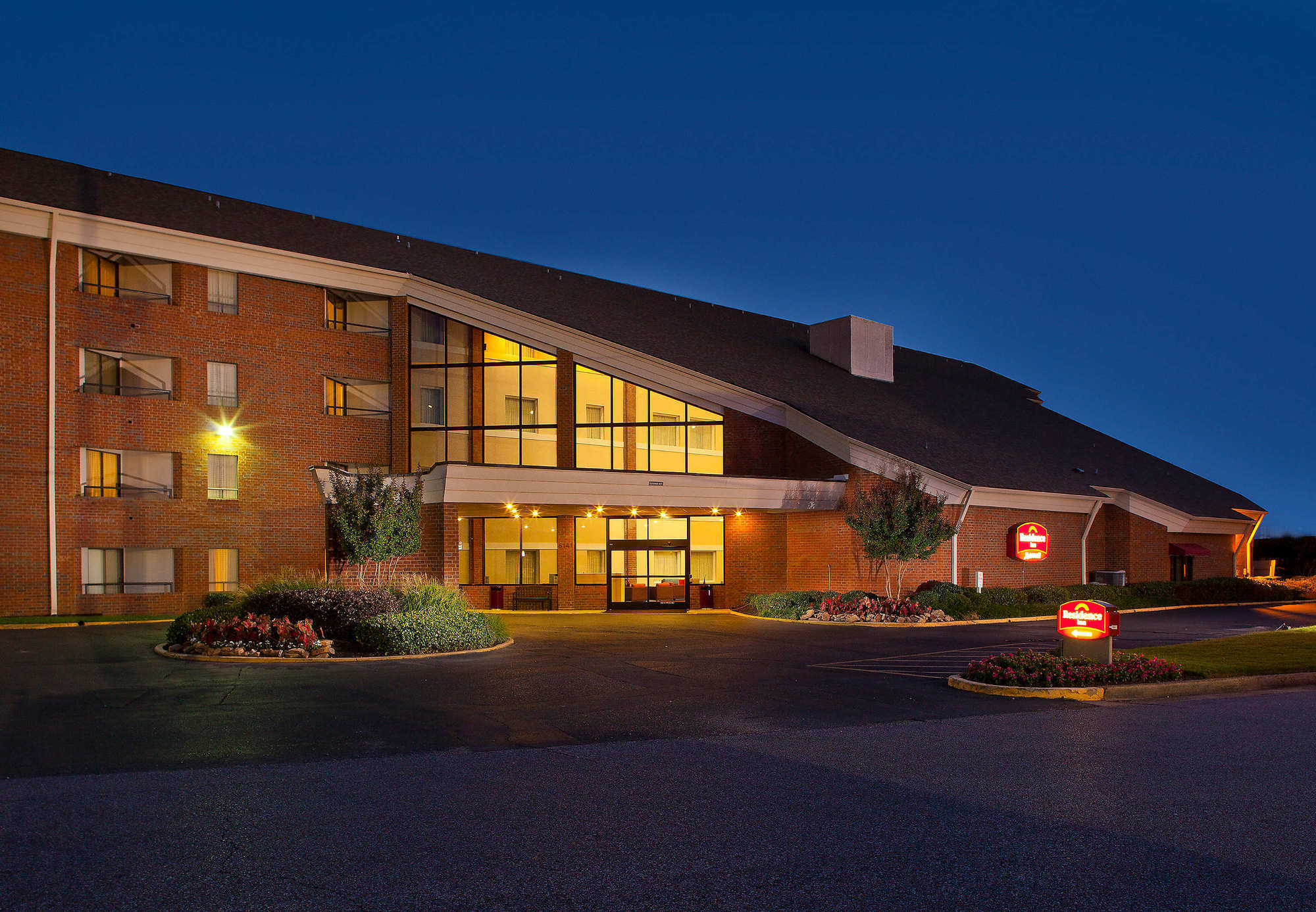 Sonesta Simply Suites Memphis East Poplar Pike Екстер'єр фото
