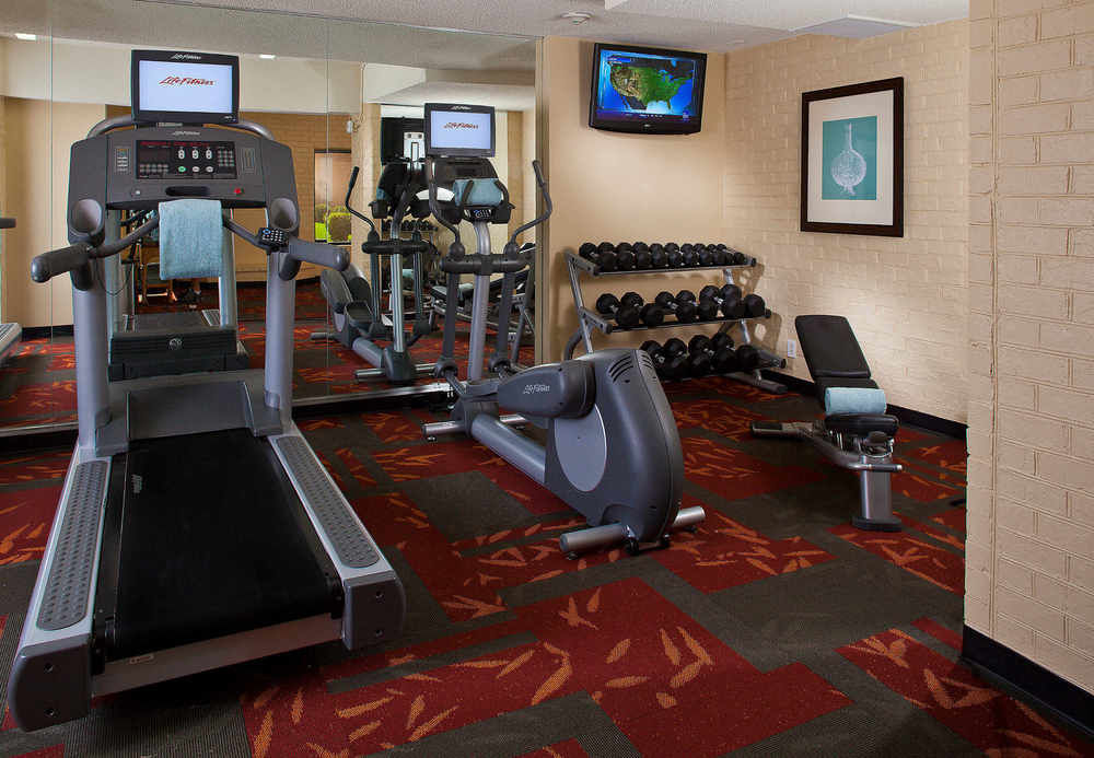 Sonesta Simply Suites Memphis East Poplar Pike Екстер'єр фото